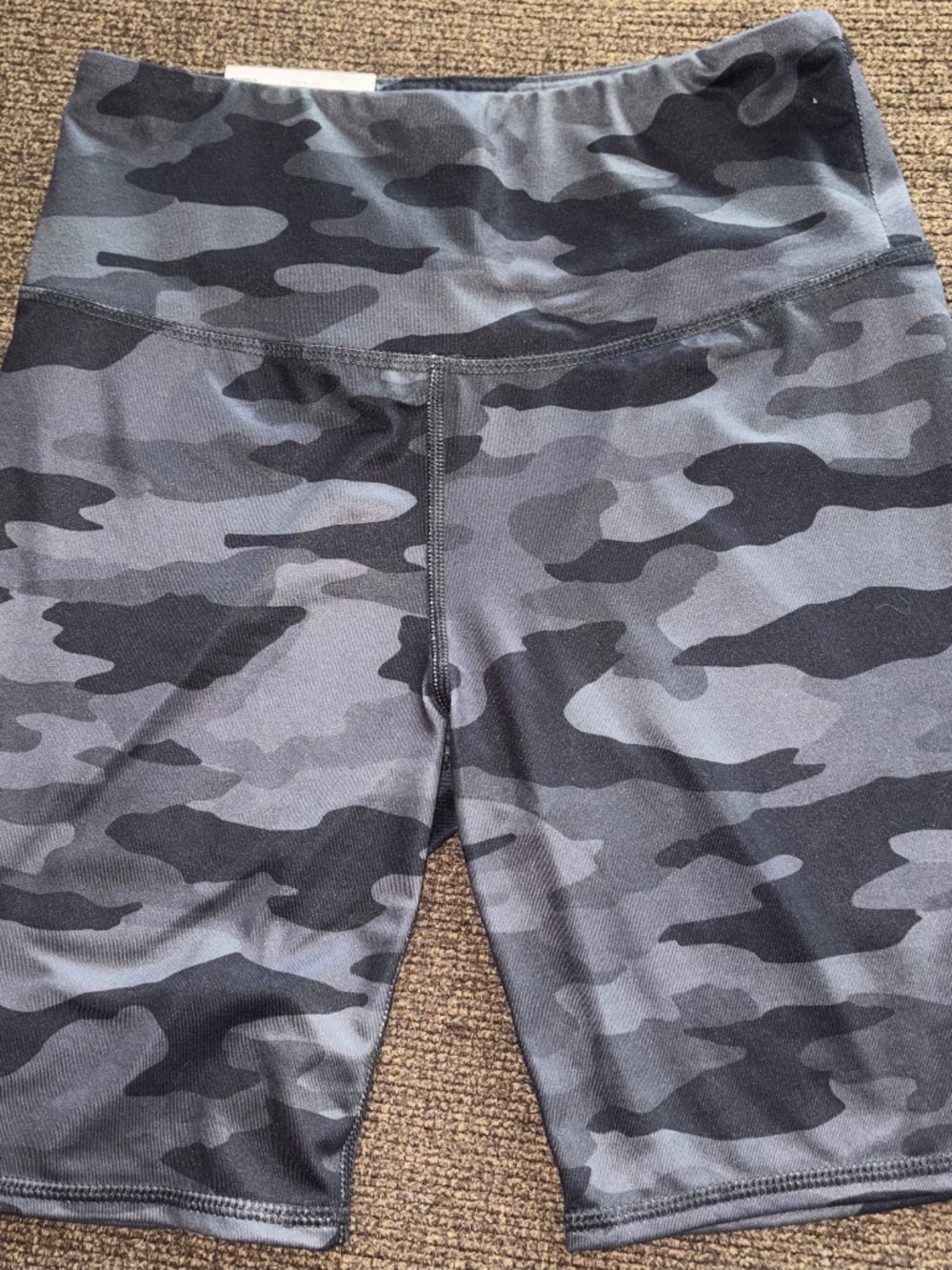 Sporty bike shorts camo